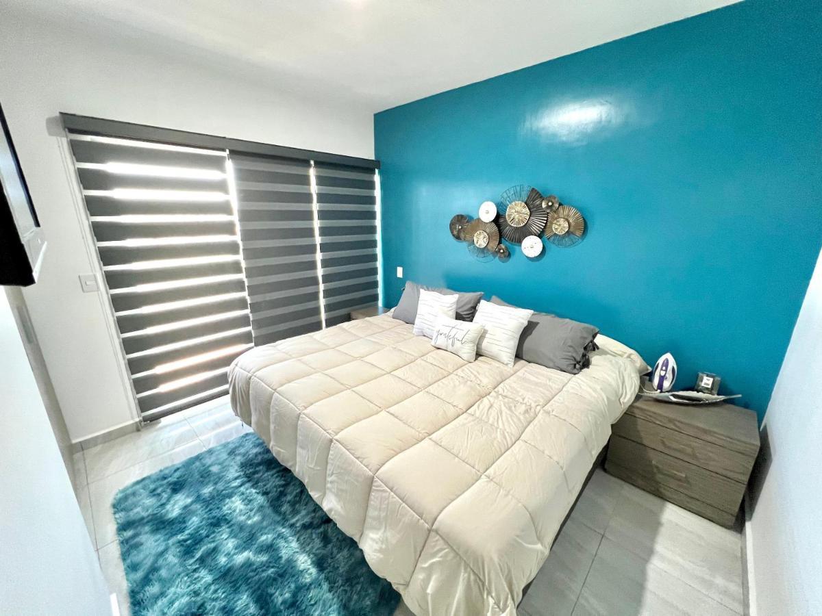 Marina Cerritos 408
