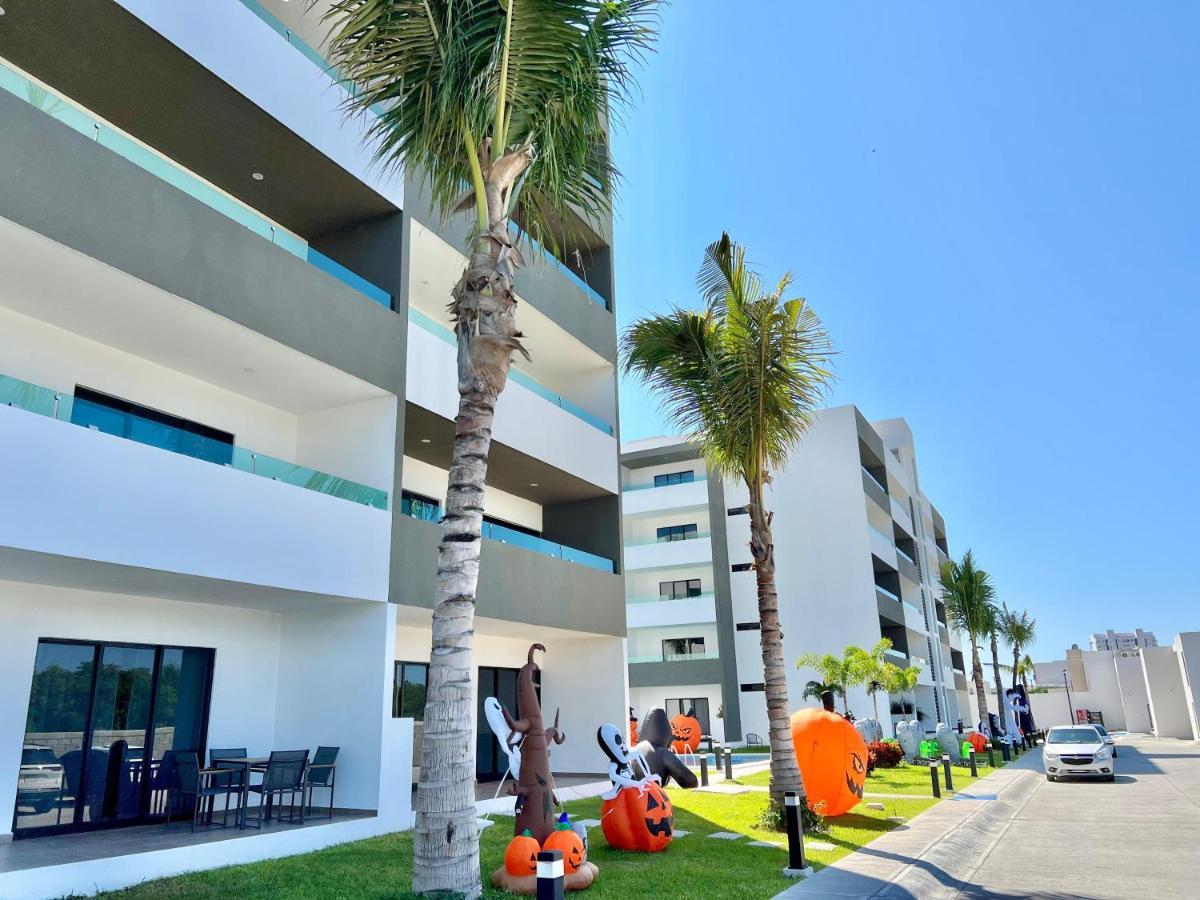 Marina Cerritos 408